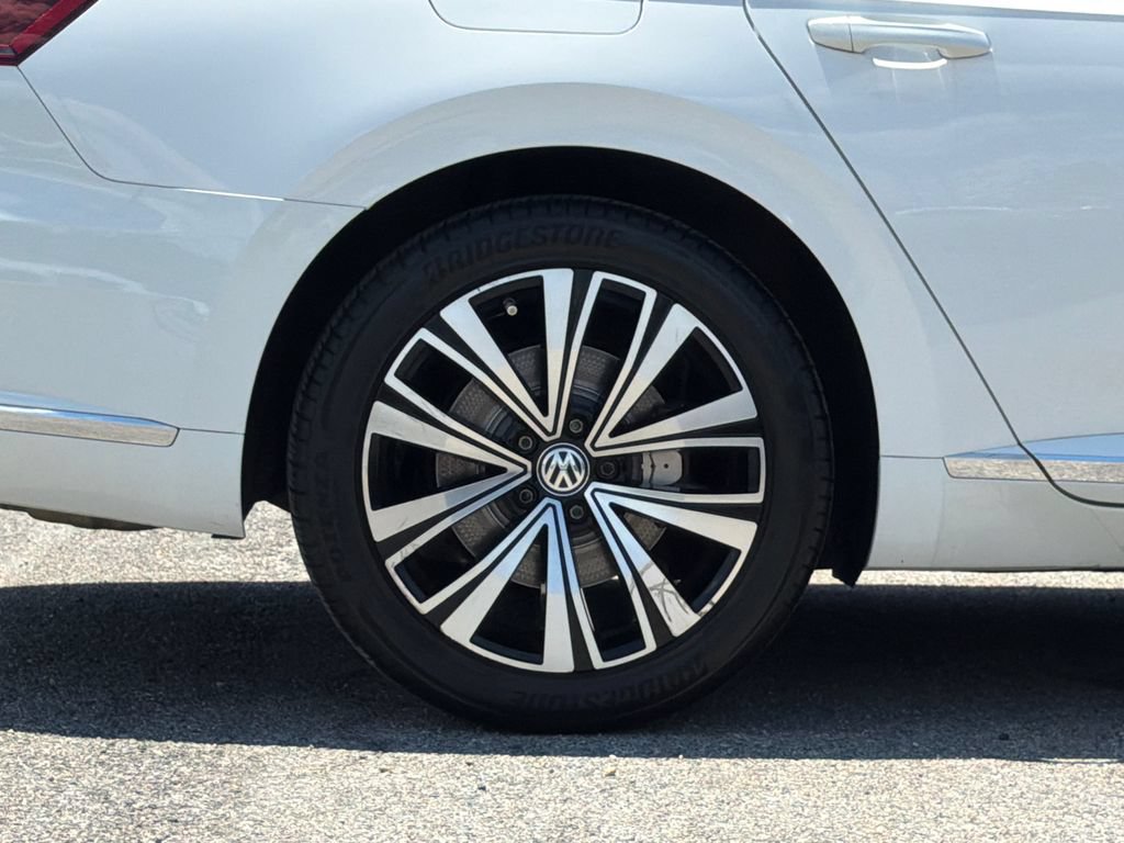 Used 2019 Volkswagen Arteon SE AWD/4WD image 6