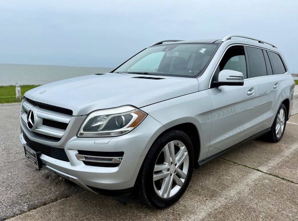 Used 2016 Mercedes-Benz GL 450 4MATIC image 1