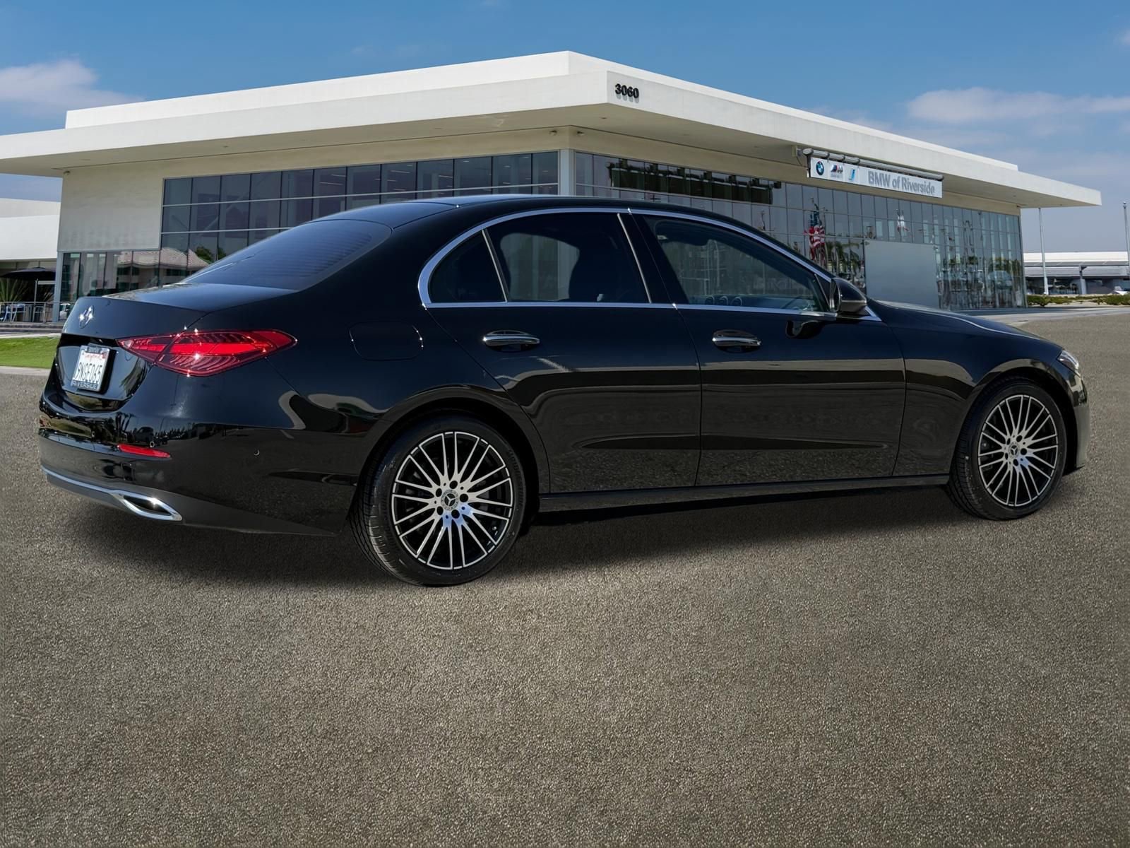 Used 2024 Mercedes-Benz C 300 Sedan image 11