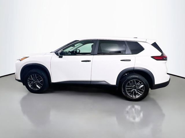 Used 2024 Nissan Rogue S image 6