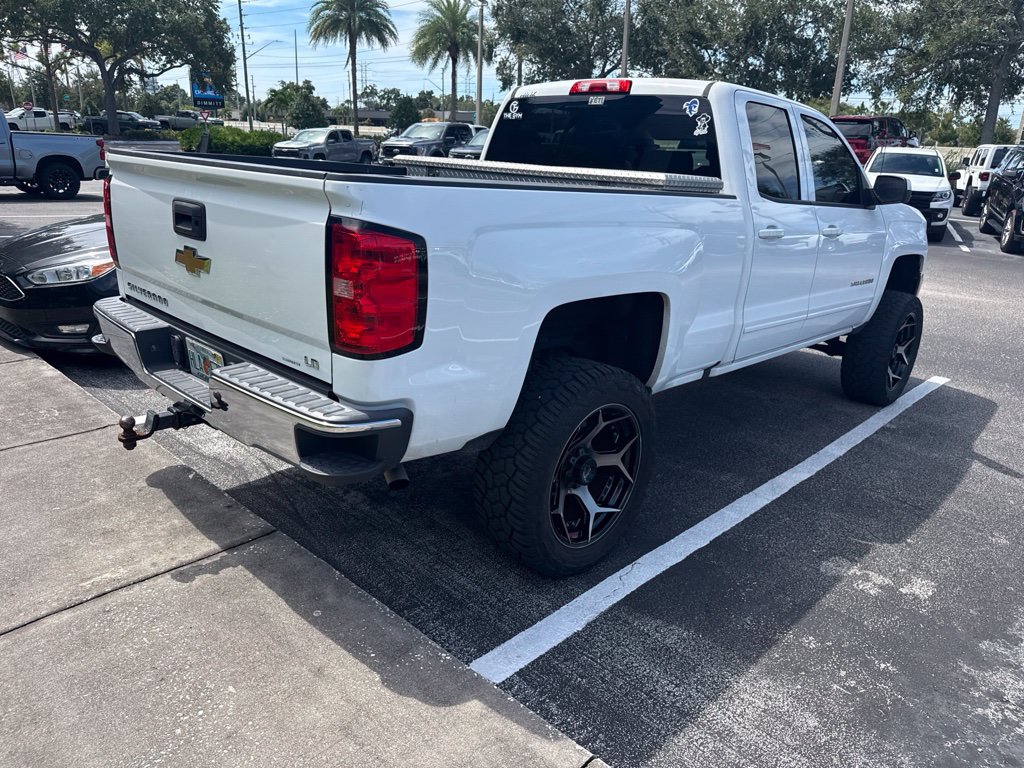 Used 2019 Chevrolet Silverado 1500 LT RWD image 4