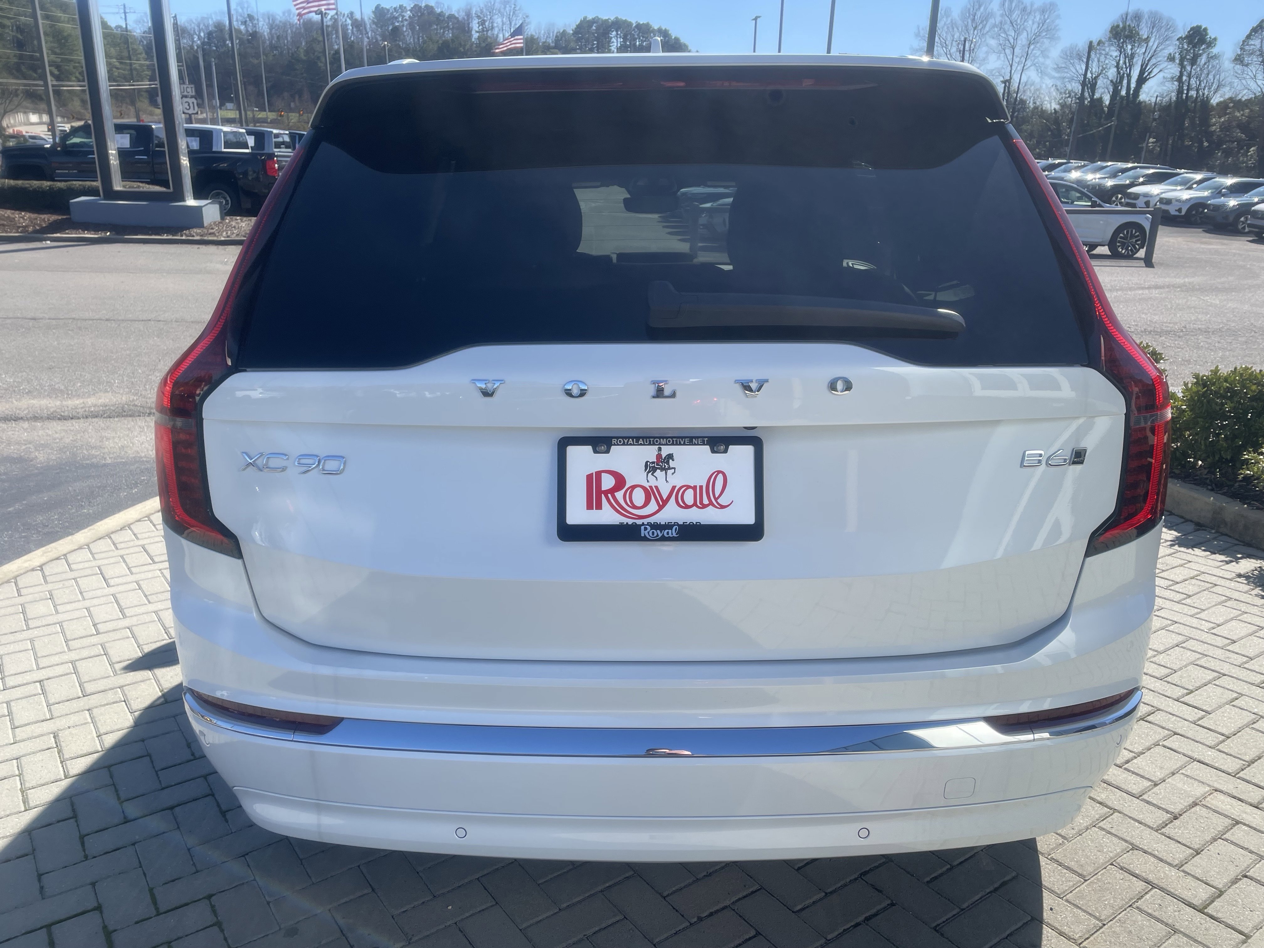 New 2026 Volvo XC90 B6 Ultra w/ Lounge Package image 5