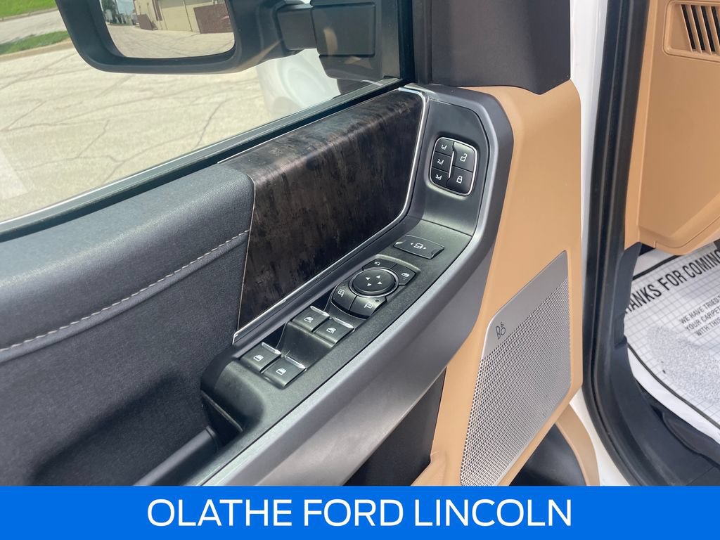 Certified 2025 Ford F350 Lariat w/ Lariat Ultimate Package AWD/4WD image 15