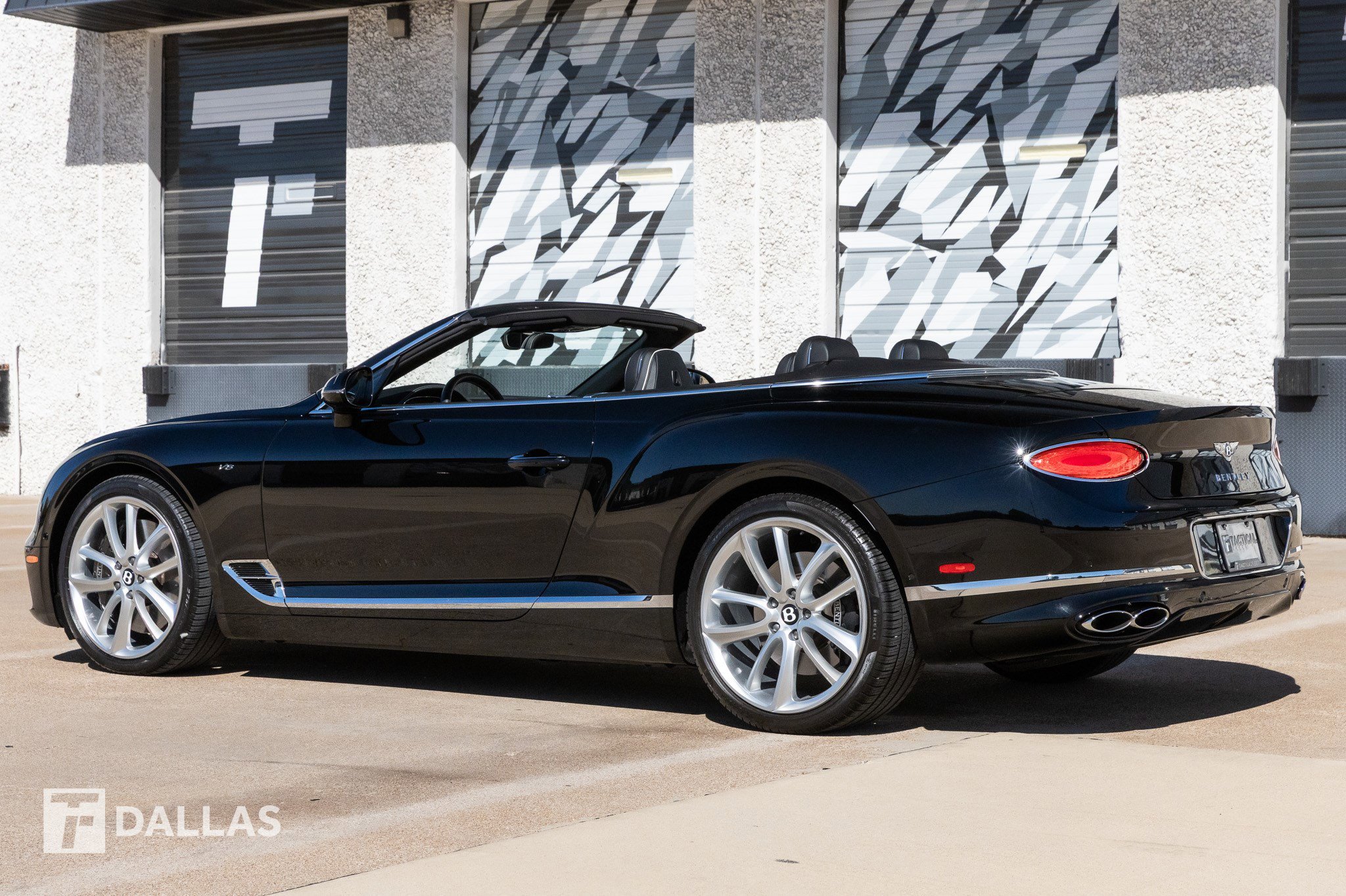 Used 2022 Bentley Continental GT image 11