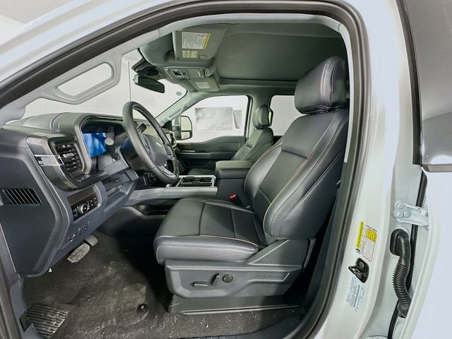 New 2025 Ford F350 Lariat w/ Black Appearance Package image 27