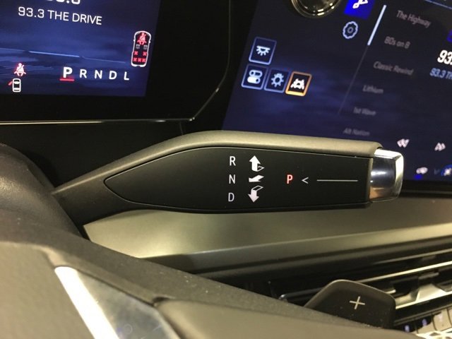 Used 2025 Chevrolet Traverse LT image 30