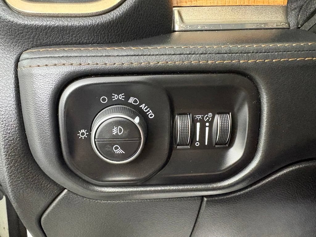 Used 2019 RAM 3500 Limited AWD/4WD image 18