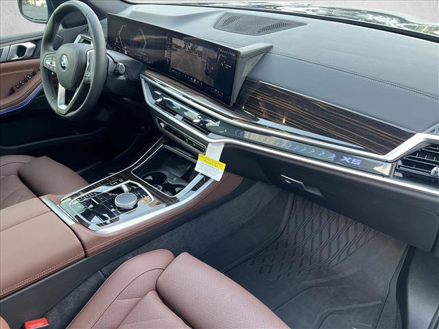 Used 2025 BMW X5 sDrive40i w/ Parking Assistance Package image 23