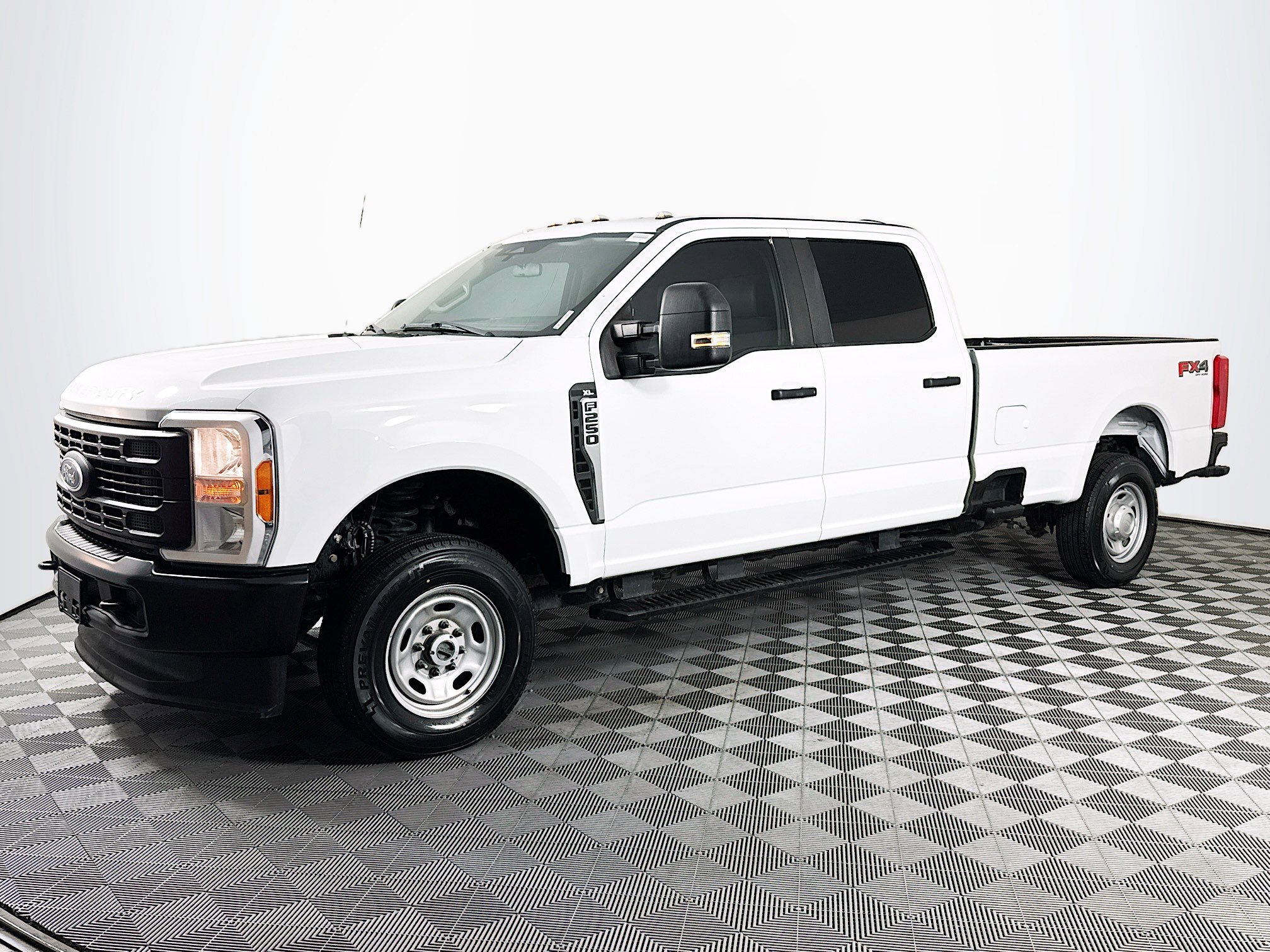 Used 2023 Ford F250 XL w/ XL Driver Assist Package image 4