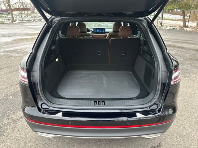 Used 2022 Lincoln Nautilus Reserve image 23