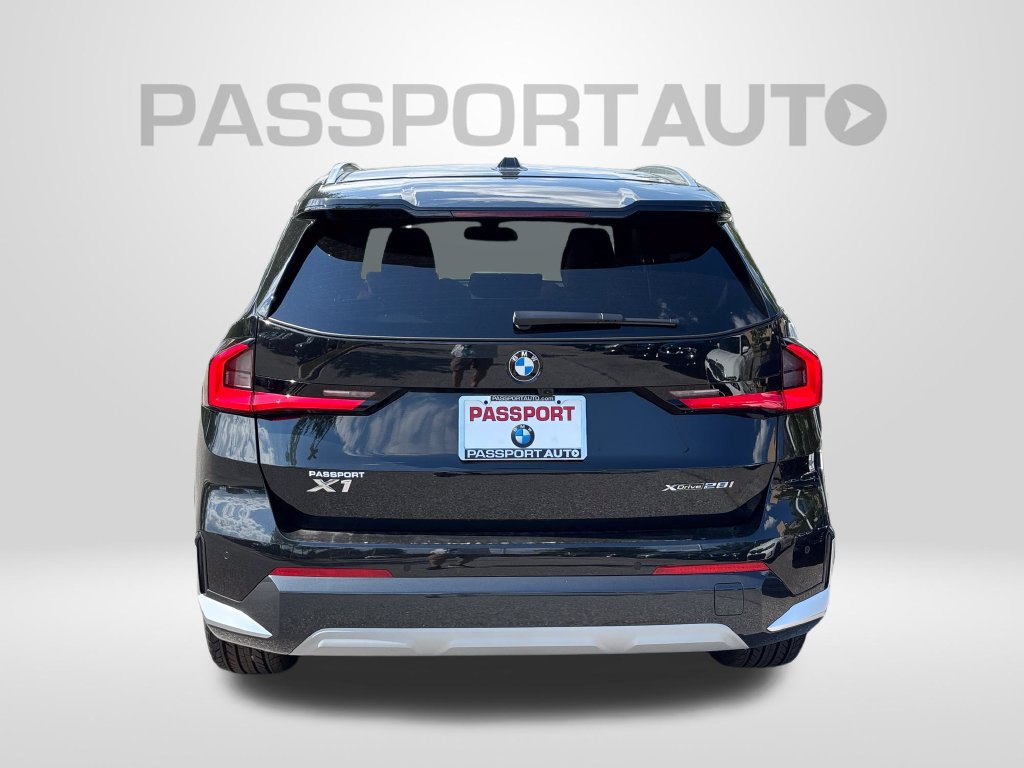 New 2026 BMW X1 xDrive28i w/ Technology Package AWD/4WD image 5