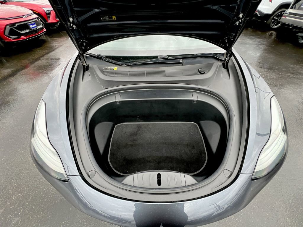 Used 2018 Tesla Model 3 image 23