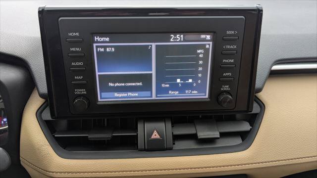 Used 2019 Toyota RAV4 LE FWD image 28