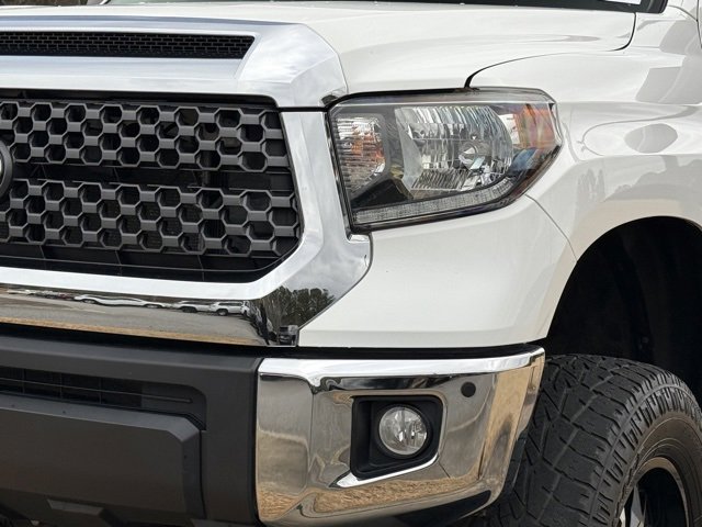 Used 2020 Toyota Tundra SR5 w/ SR5 Convenience Package image 11