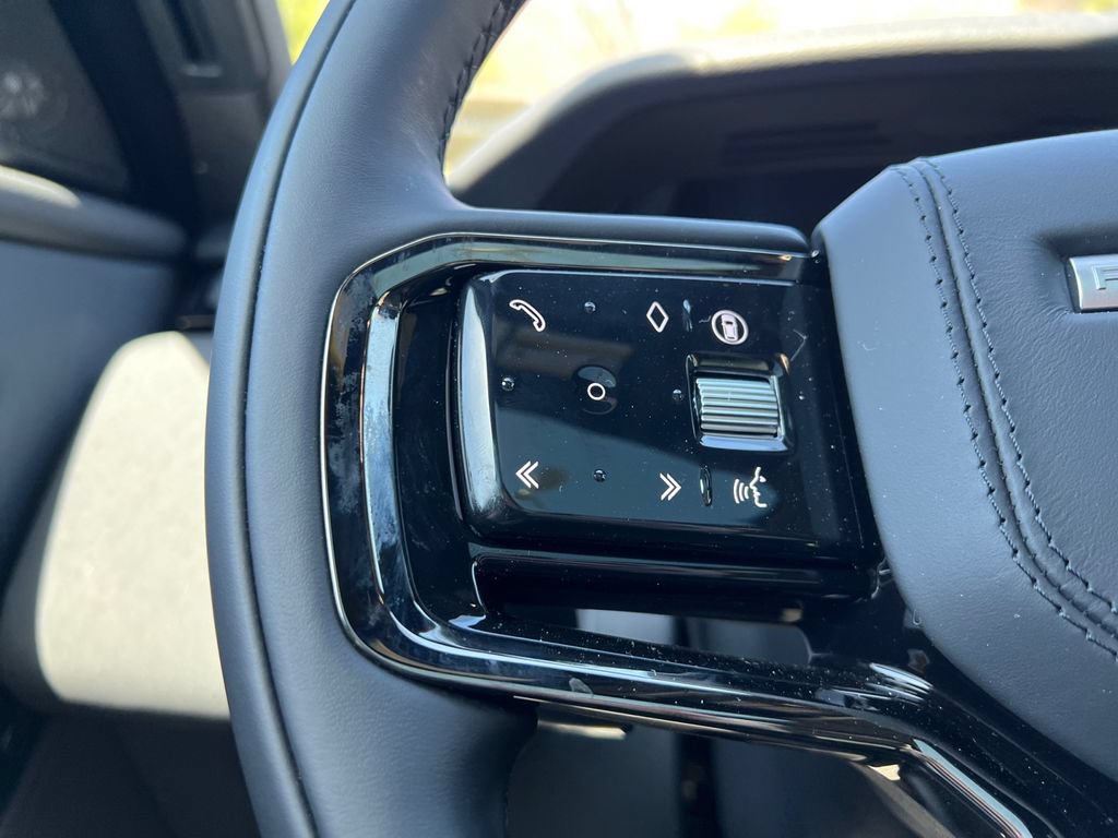 New 2026 Land Rover Range Rover Velar S AWD/4WD image 15