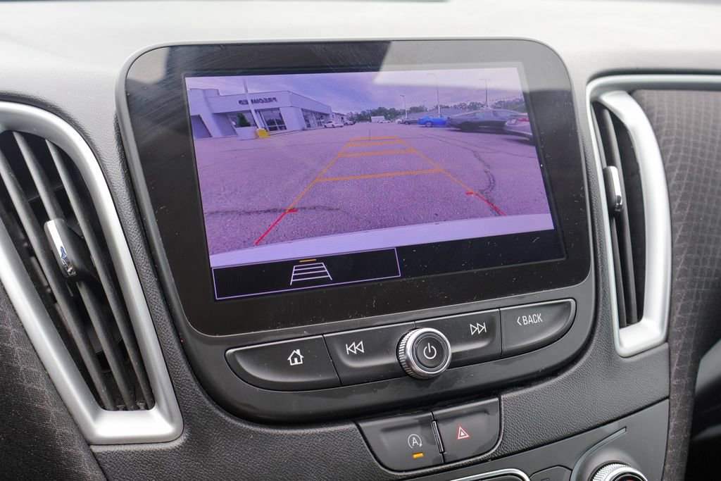 Used 2024 Chevrolet Malibu LT FWD image 4