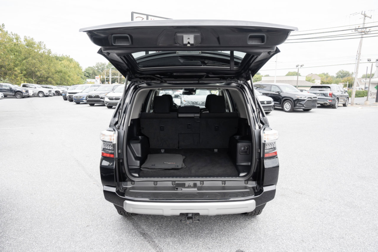 Used 2024 Toyota 4Runner TRD Off-Road image 25