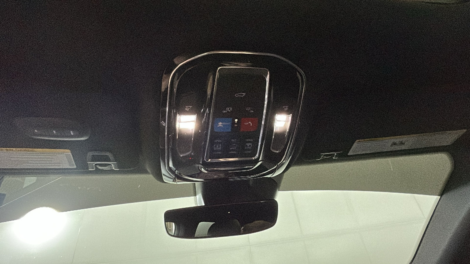 Used 2023 Jeep Grand Cherokee Overland AWD/4WD image 29