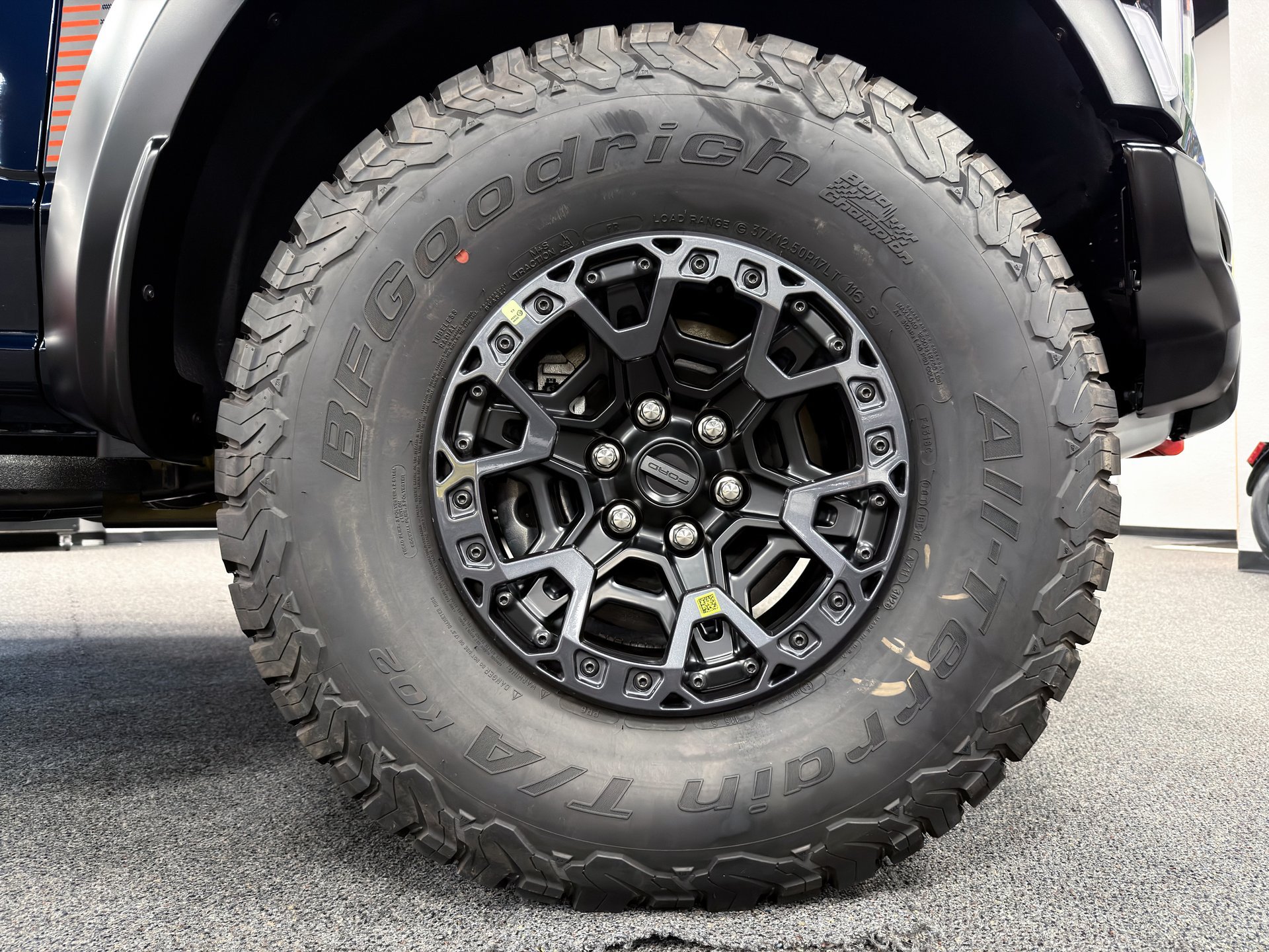 Used 2026 Ford F150 Raptor w/ Equipment Group 803A Raptor R AWD/4WD image 14