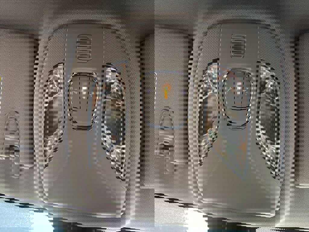 Used 2022 Jeep Compass Limited image 26