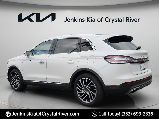Used 2019 Lincoln Nautilus Reserve FWD image 11