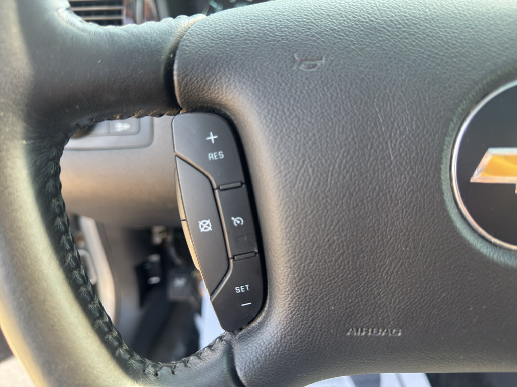 Used 2012 Chevrolet Impala LTZ FWD image 18