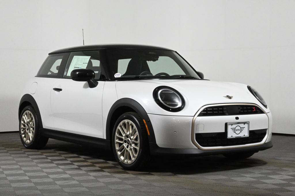 Used 2025 MINI Cooper S FWD image 9