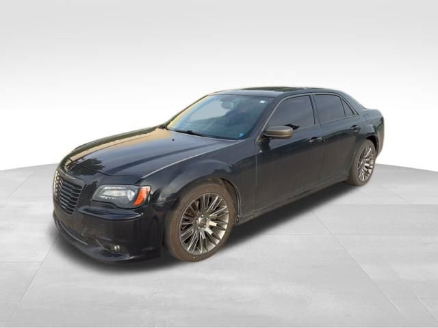 Used 2013 Chrysler 300 C RWD image 7