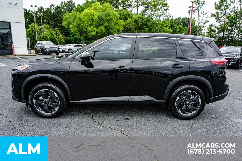 Used 2024 Nissan Rogue SV FWD image 6