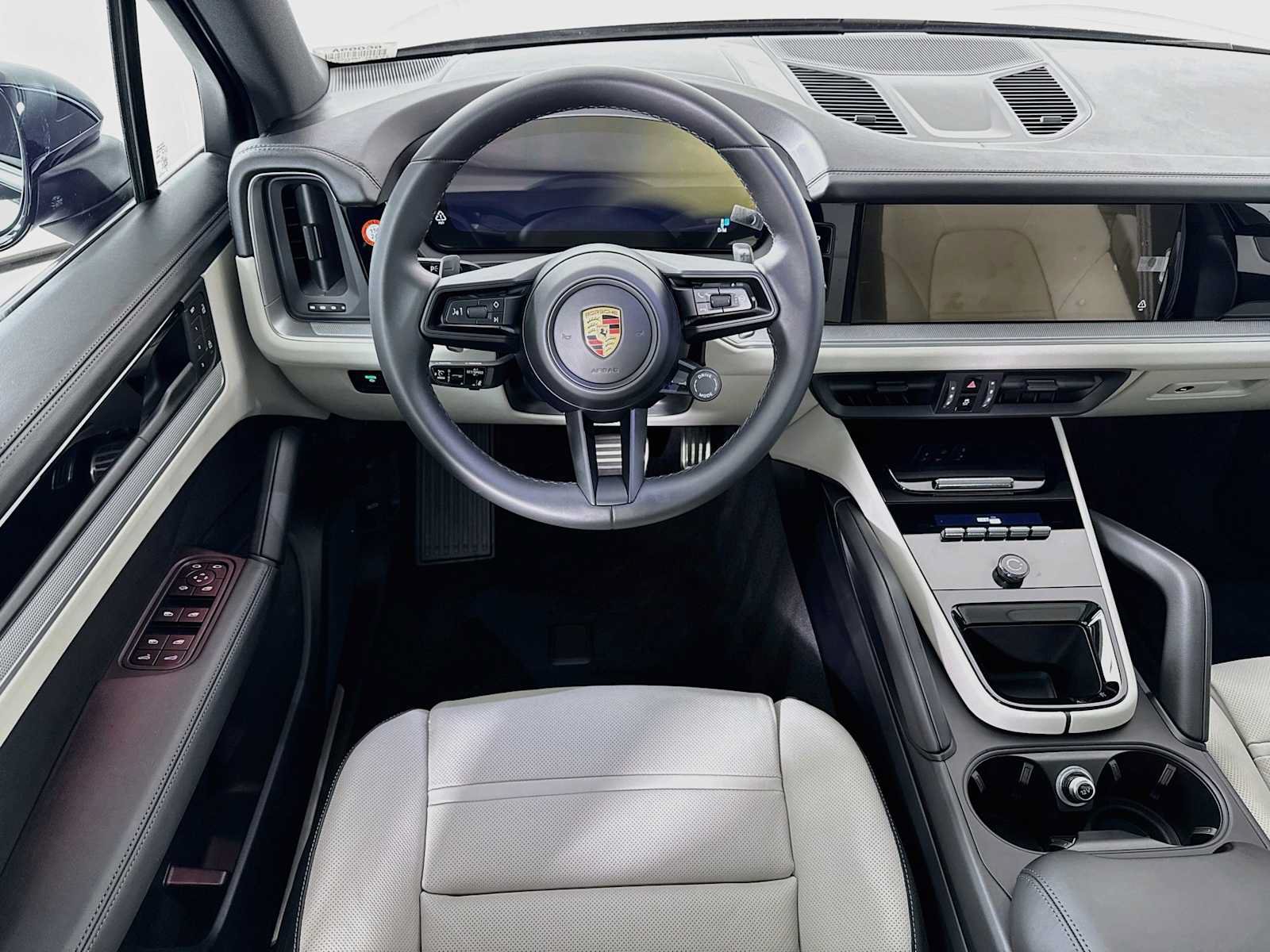 Certified 2025 Porsche Cayenne S AWD/4WD image 24
