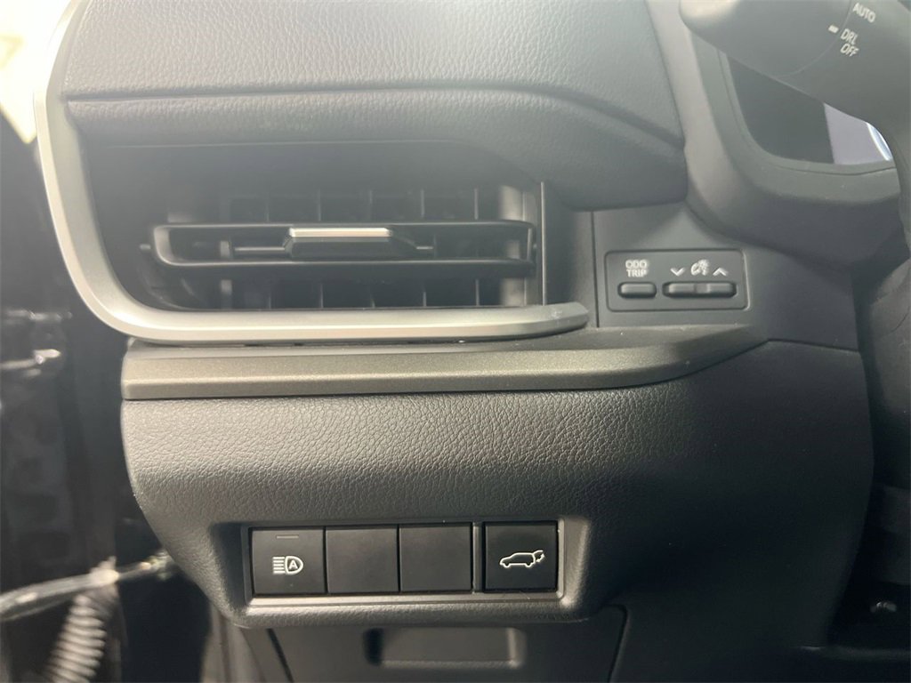 Used 2024 Toyota Grand Highlander XLE image 19