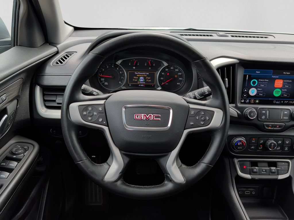 Used 2024 GMC Terrain SLT AWD/4WD image 11