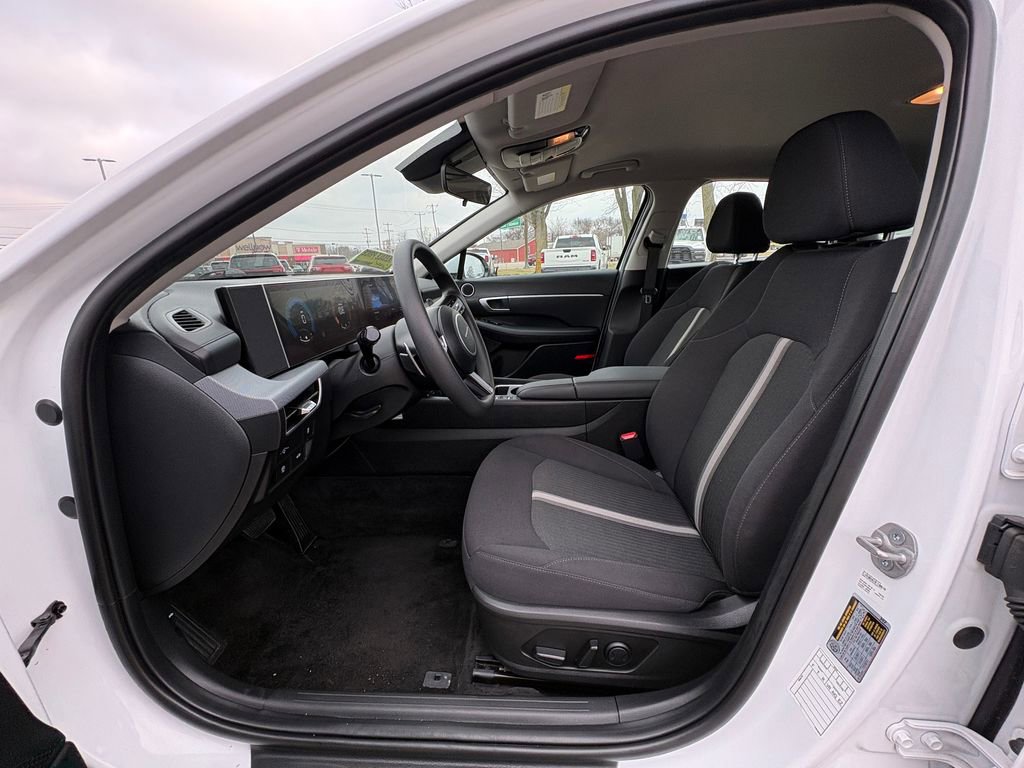 Used 2025 Hyundai Sonata SEL image 15