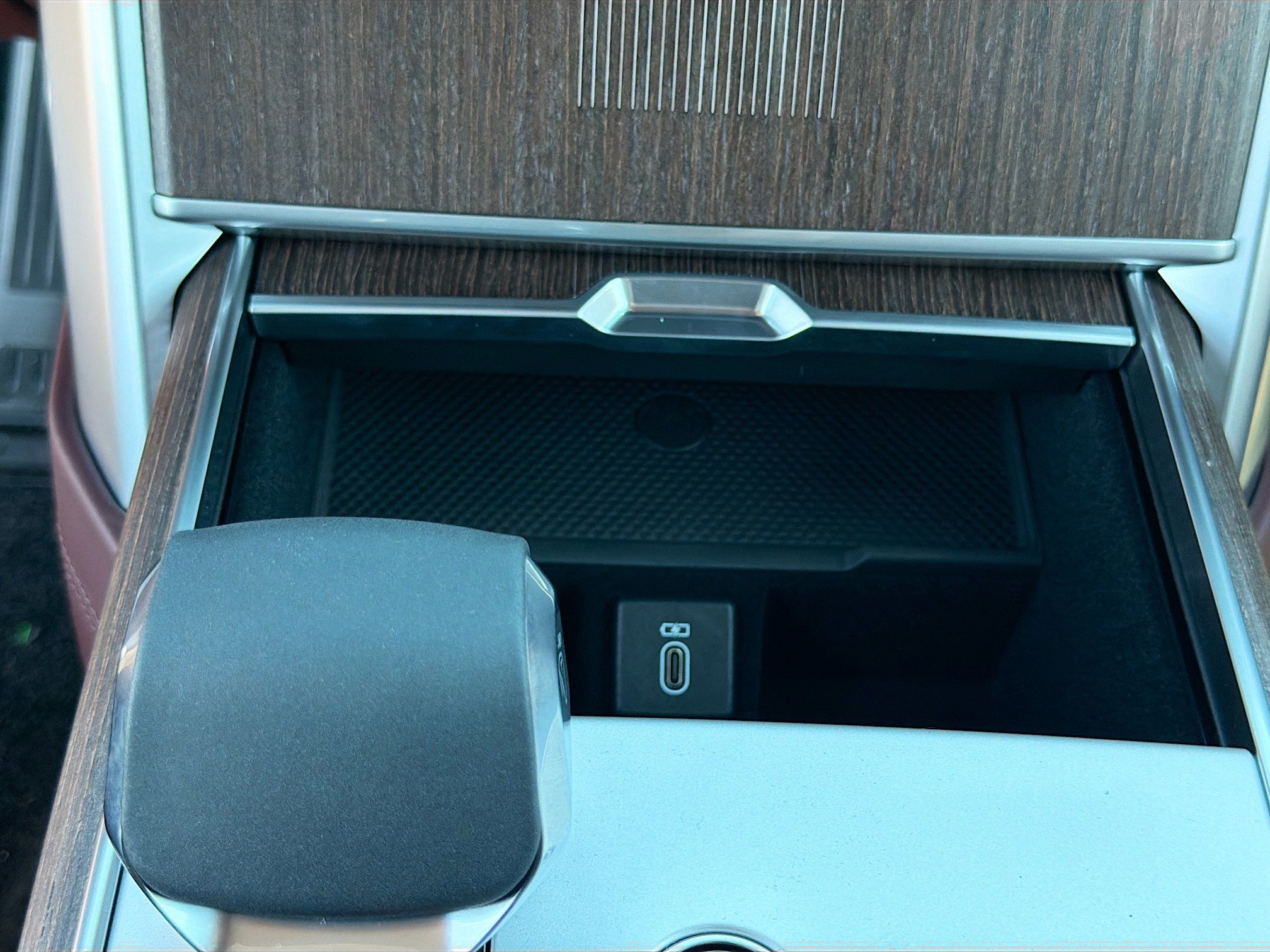 New 2026 Land Rover Range Rover Long Wheelbase Autobiography image 32