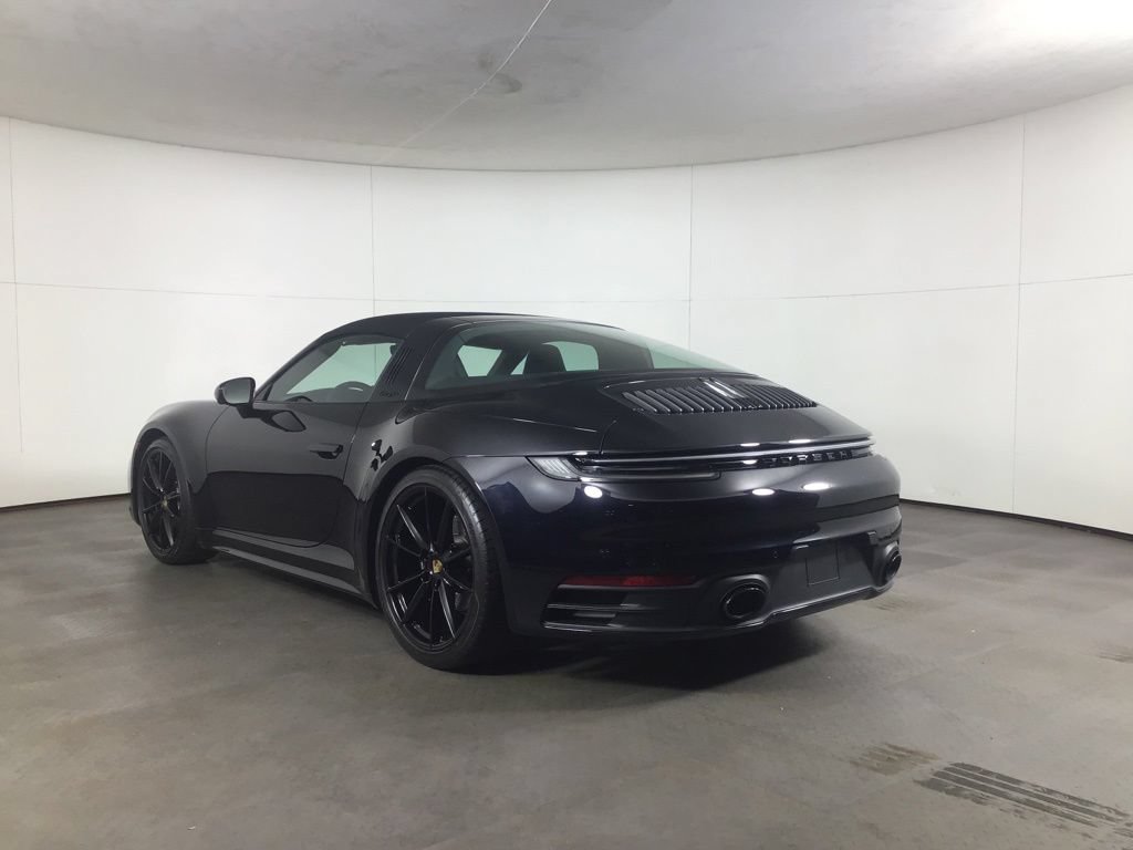Certified 2024 Porsche 911 Targa 4 AWD/4WD image 3