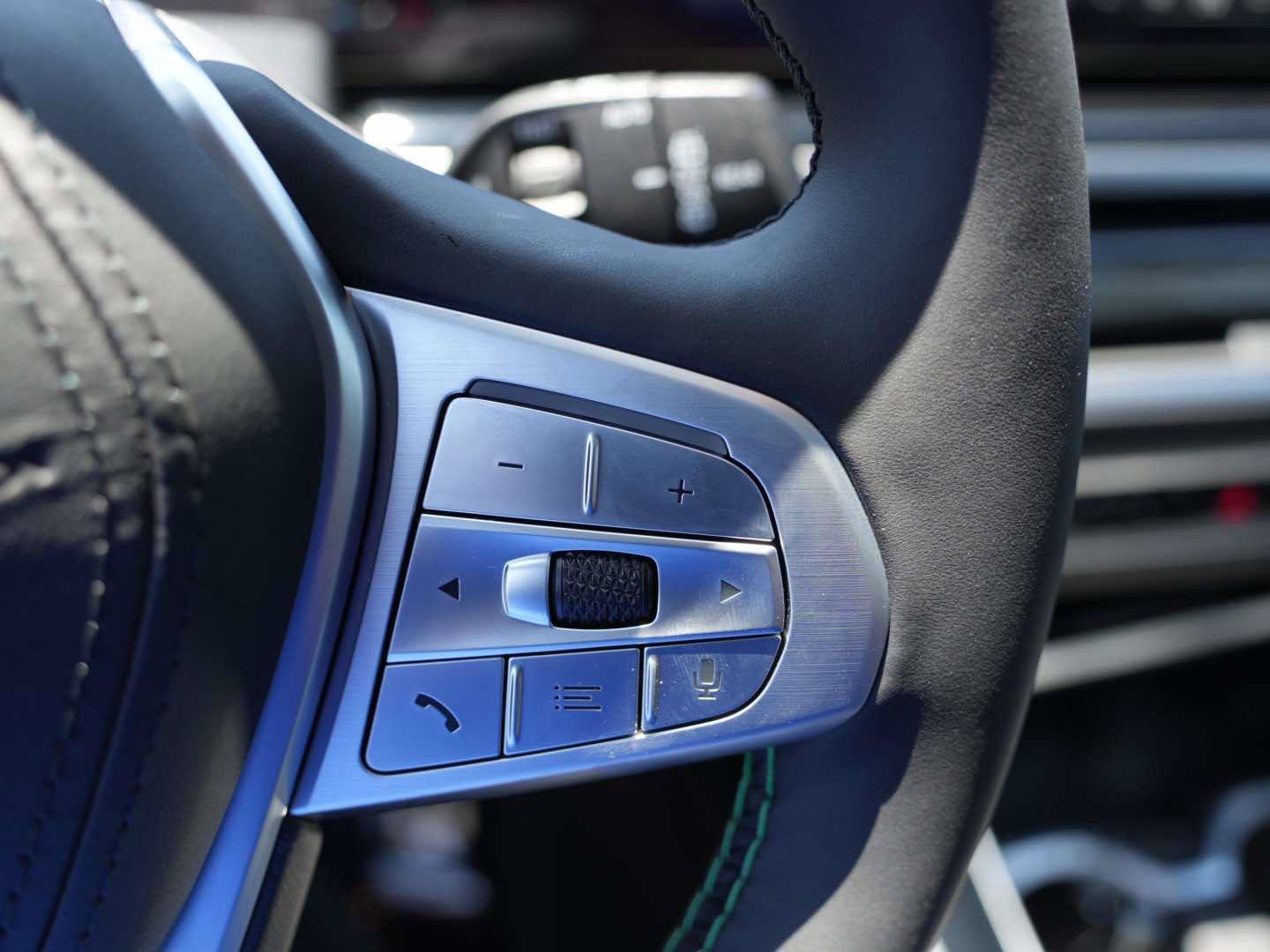 New 2026 BMW ALPINA XB7 AWD/4WD image 21