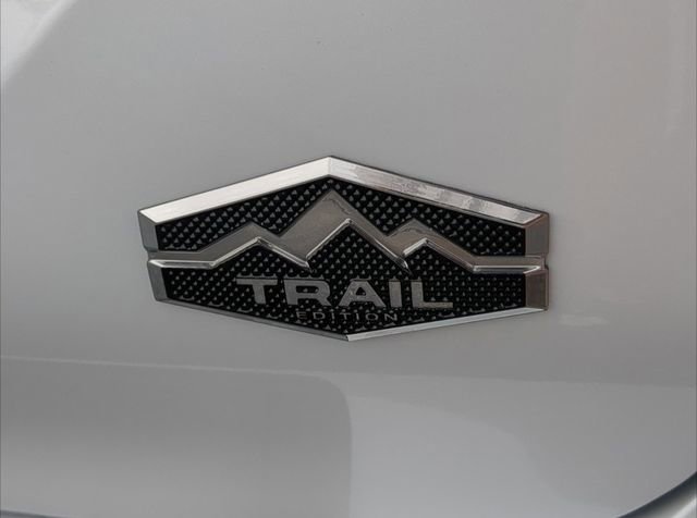 New 2025 Mitsubishi Outlander Trail Edition image 14