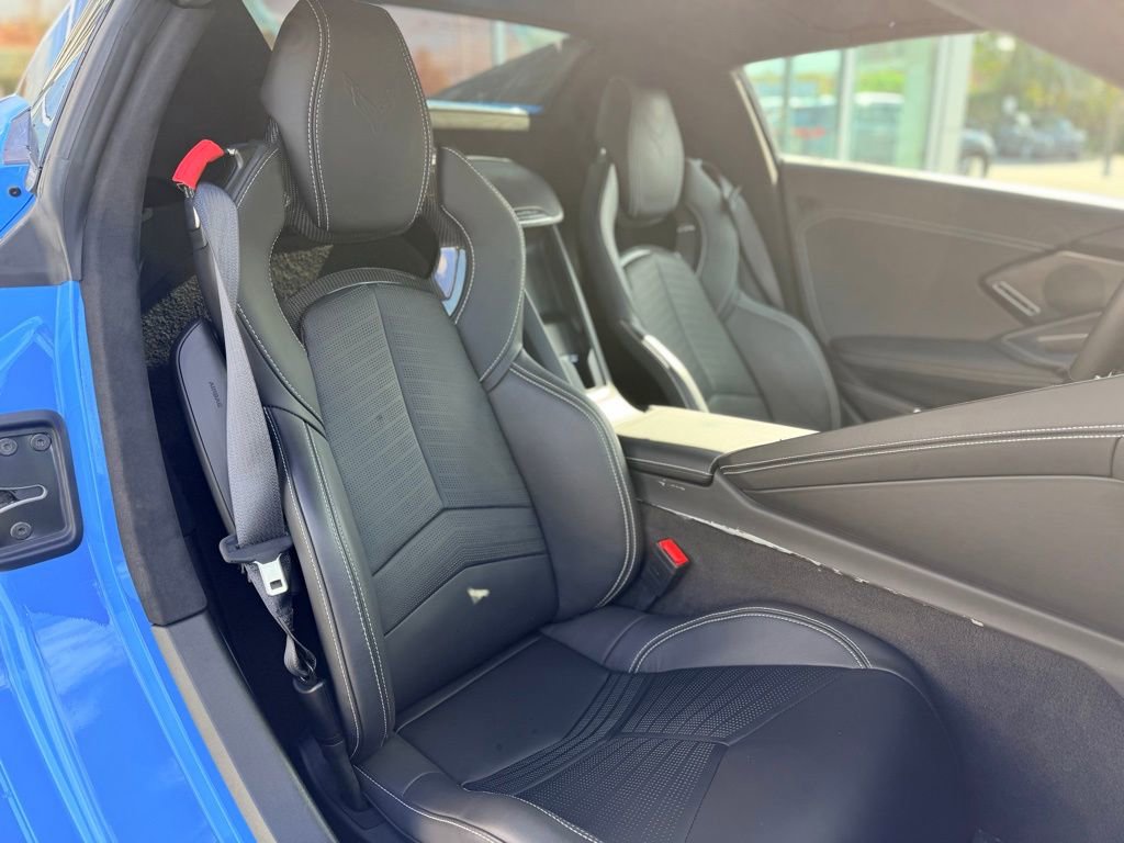 Used 2024 Chevrolet Corvette Stingray Premium Conv w/ Stealth Interior Trim Package image 16