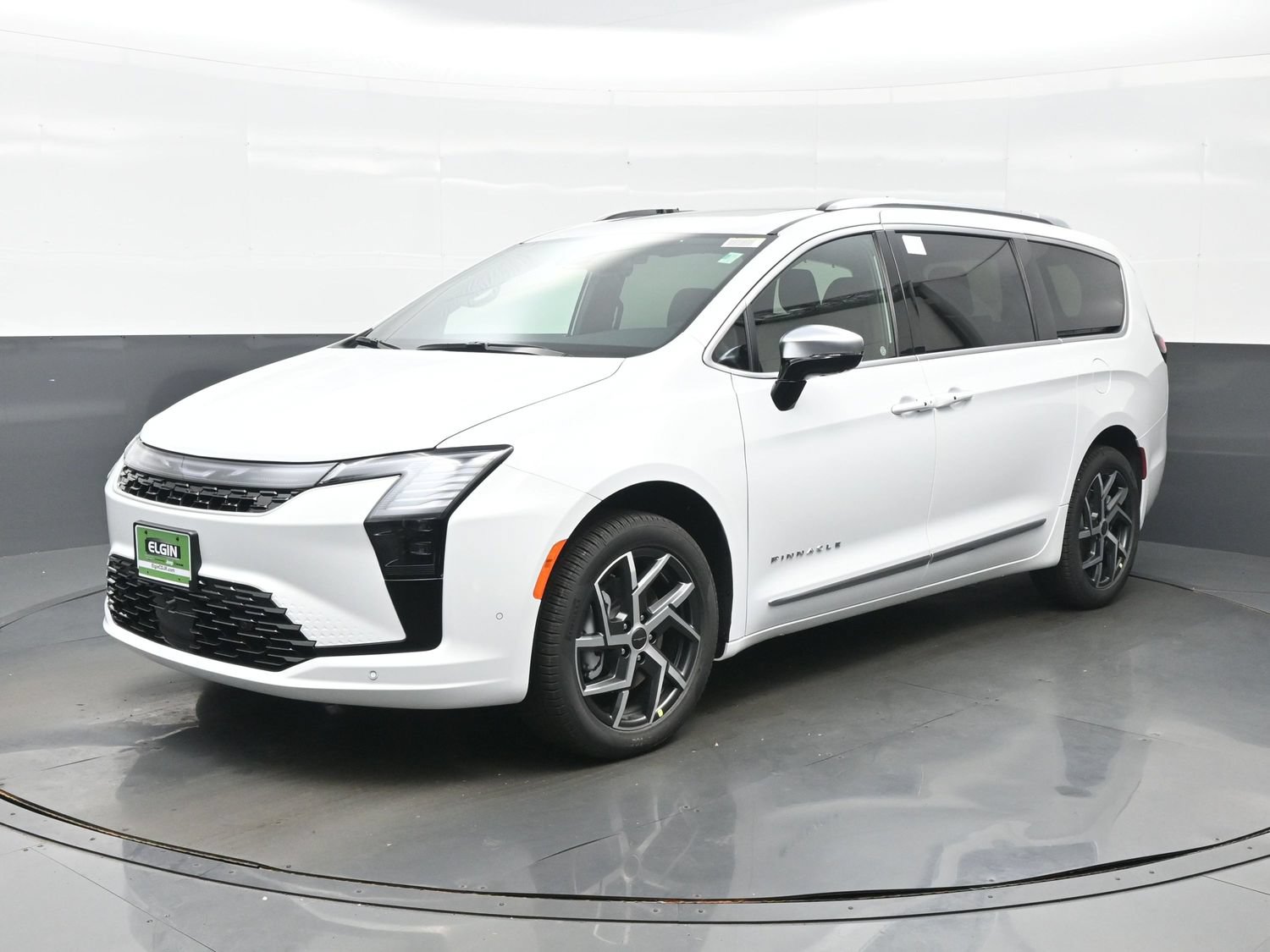 New 2027 Chrysler Pacifica Pinnacle w/ Theater Group AWD/4WD image 2