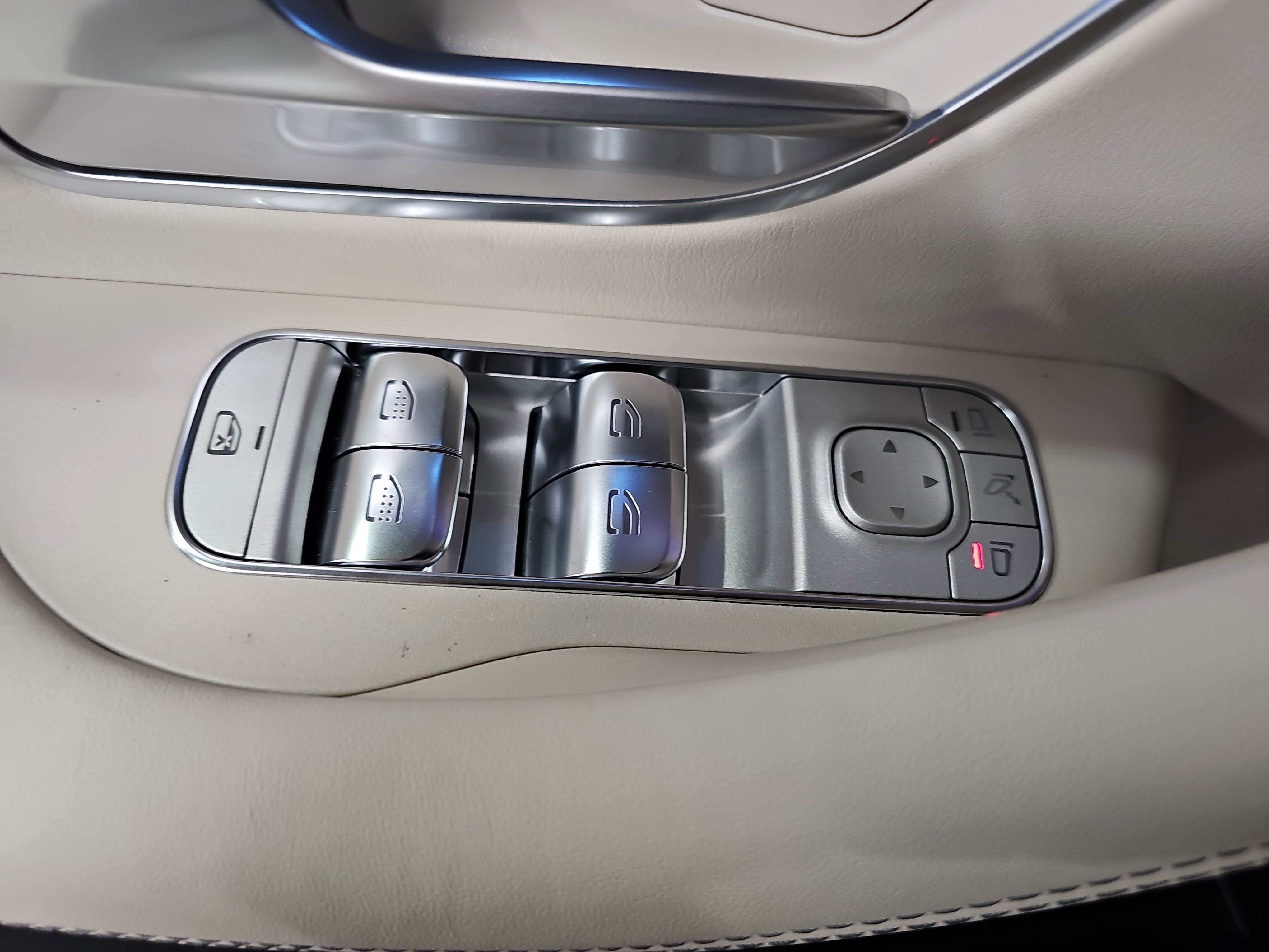 New 2026 Mercedes-Benz GLE 63 AMG S image 29