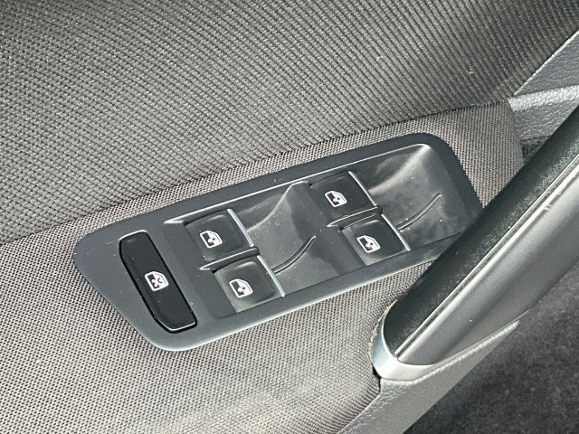 Used 2016 Volkswagen GTI S FWD image 22