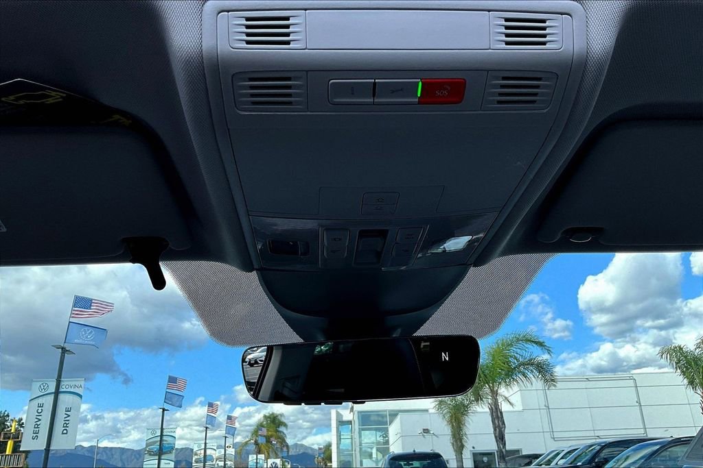 New 2026 Volkswagen Taos SE image 14