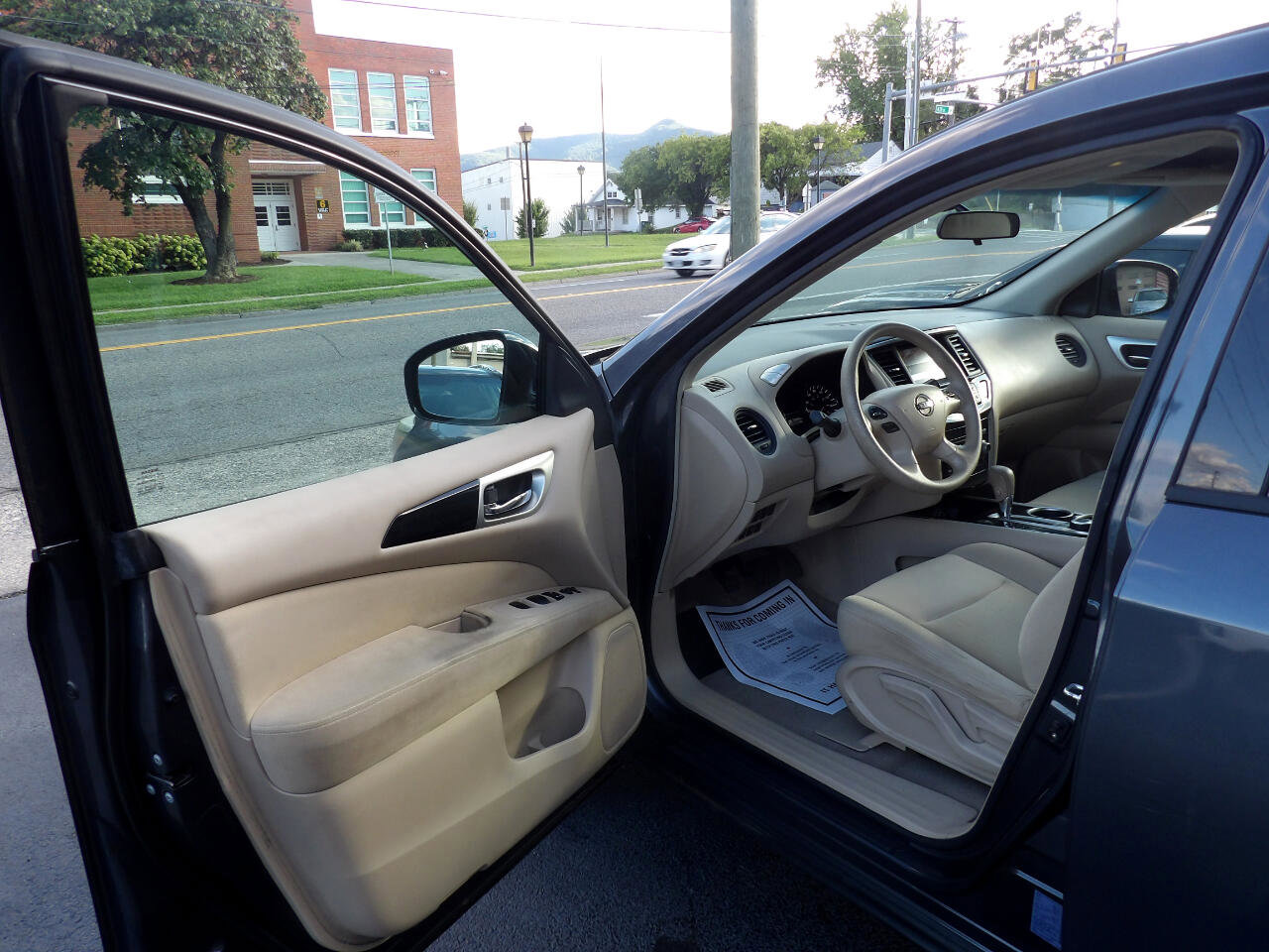 Used 2013 Nissan Pathfinder S image 12