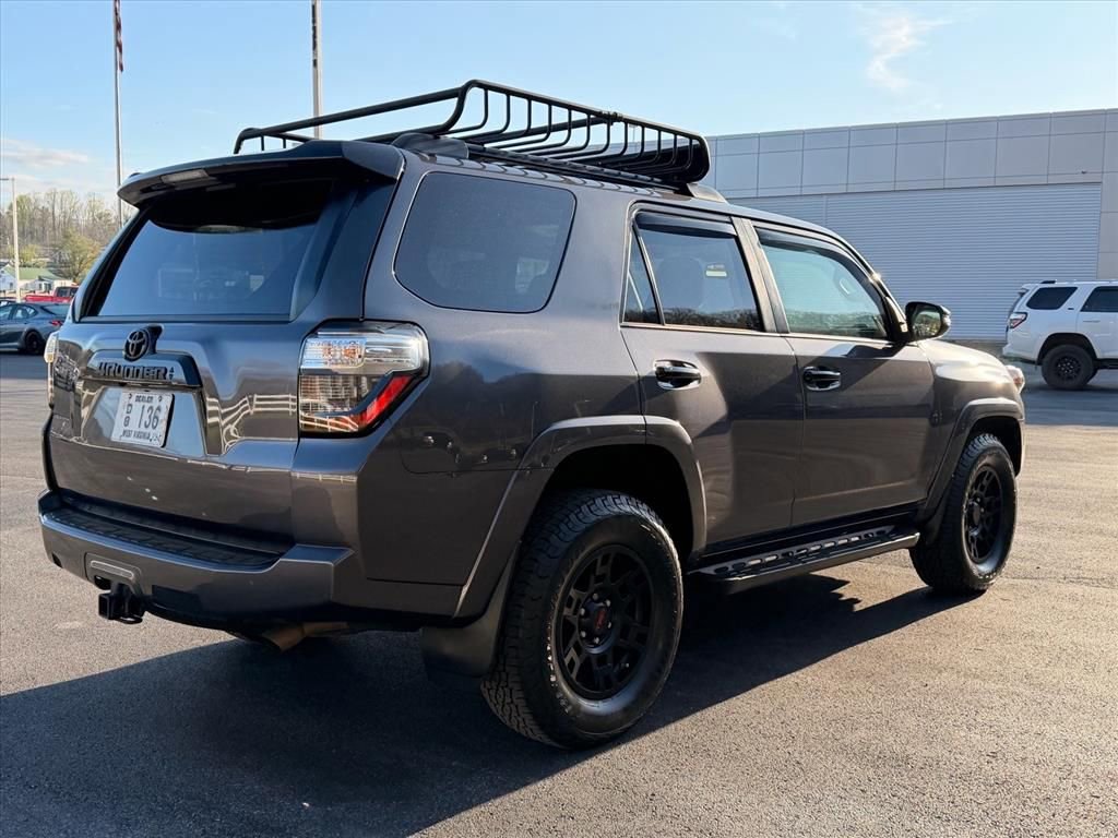 Used 2021 Toyota 4Runner Venture w/ Moonroof Package AWD/4WD image 4