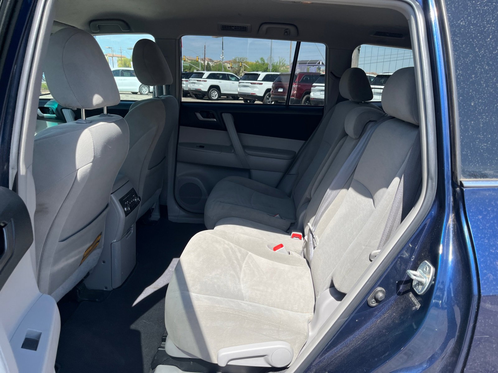 Used 2013 Toyota Highlander Plus image 17