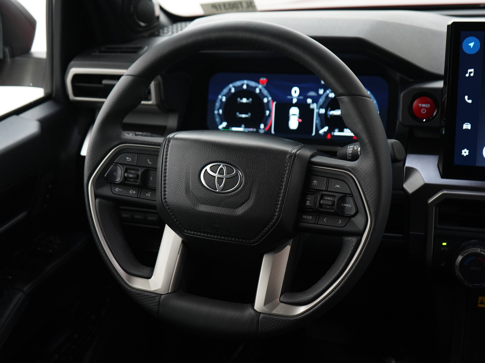 Used 2025 Toyota 4Runner TRD Off-Road Premium AWD/4WD image 14
