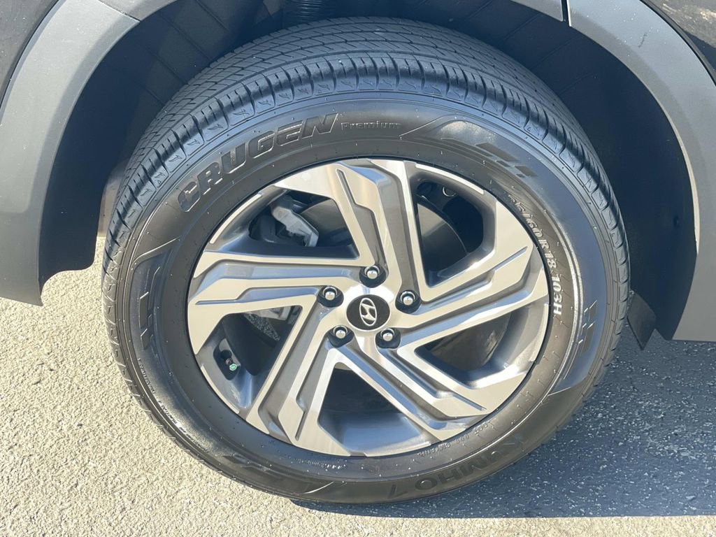 Certified 2023 Hyundai Santa Fe SEL AWD/4WD image 30
