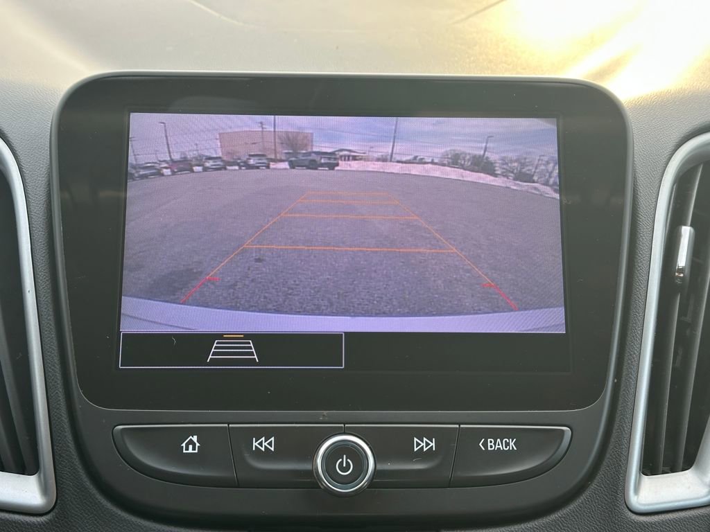 Used 2022 Chevrolet Malibu LT image 21