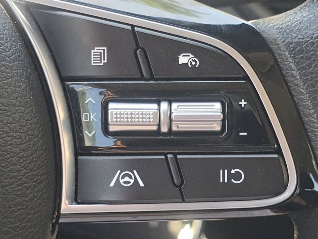Used 2024 Kia Forte LXS w/ LXS Technology Package FWD image 30