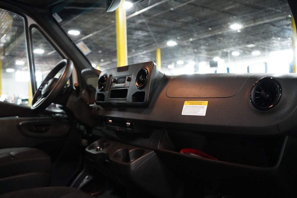 Used 2023 Mercedes-Benz Sprinter 2500 image 22